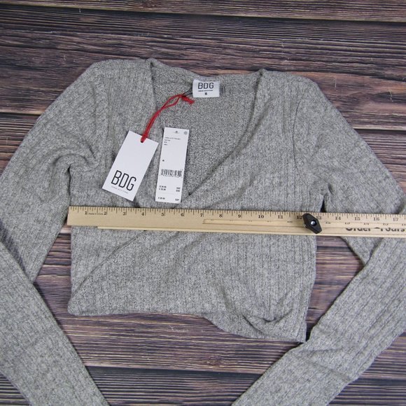 BDG UO Urban Outfitters NEW NWT Medium Gray Faux Wrap V Neck Crop Top - Picture 4 of 8